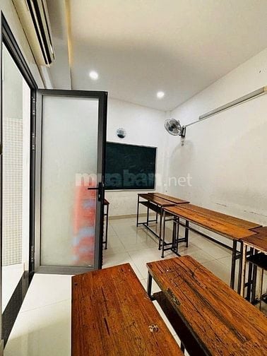 Nhà 11/6 Liên Khu 2-10. 4x11. Trệt Lầu. Hẻm 5m thông. 4,38 Tỷ