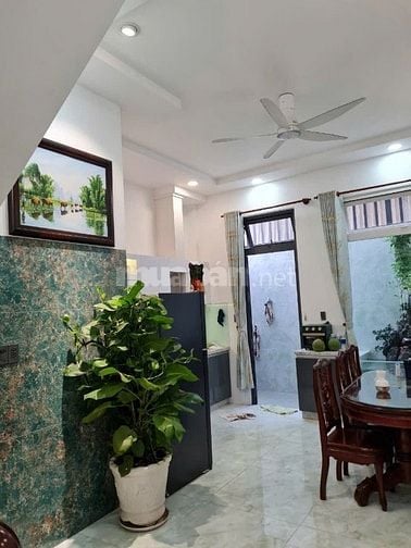 Bán nhà - đường 8m thông Phan Văn Hớn - ngay công viên Thuận Kiều,
