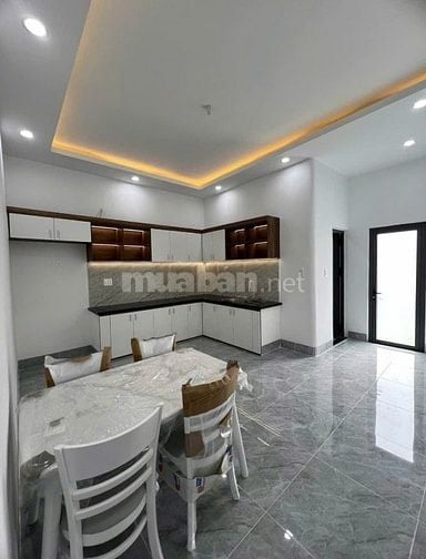CHỦ NGỘP BÁN GẤP NHÀ ĐẸP TT. HÓC MÔN – GIÁ 880 TRIỆU – SỔ HỒNG RIÊNG