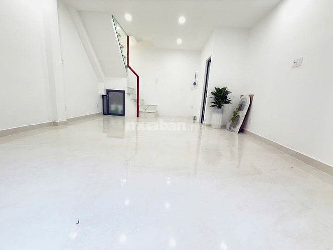 Cách mặt tiền Hưng Phú chỉ 10m P9Q8