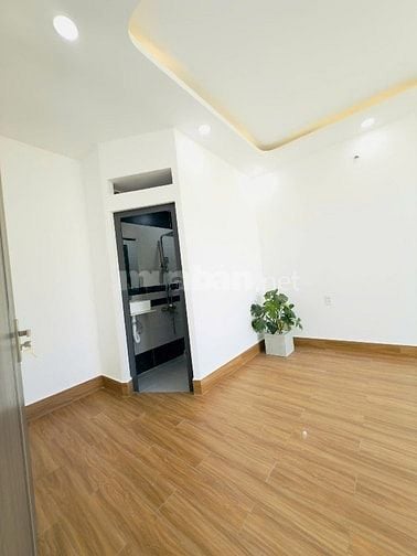 Cách mặt tiền Hưng Phú chỉ 10m P9Q8
