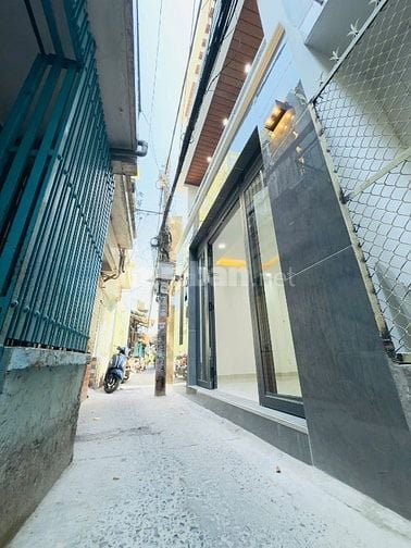 Cách mặt tiền Hưng Phú chỉ 10m P9Q8
