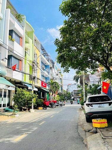 MẶT TIỀN ĐƯỜNG SỐ TẠ QUANG BỬU KẾ CC GIAI VIỆT Q8 DT 50M2,Ô TÔ TRÁNH.