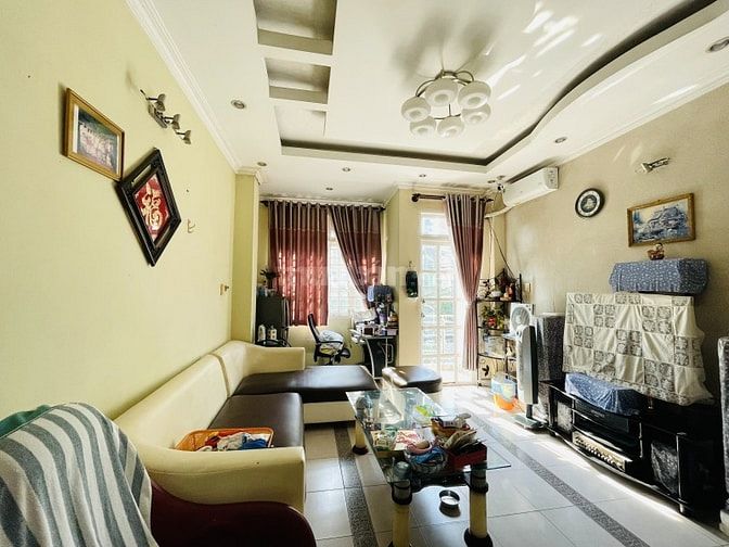 MẶT TIỀN ĐƯỜNG SỐ TẠ QUANG BỬU KẾ CC GIAI VIỆT Q8 DT 50M2,Ô TÔ TRÁNH.