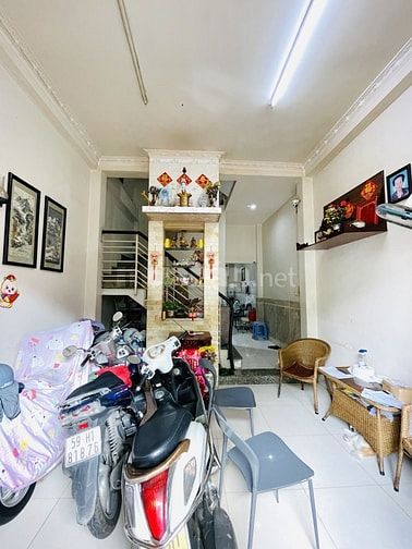 MẶT TIỀN ĐƯỜNG SỐ TẠ QUANG BỬU KẾ CC GIAI VIỆT Q8 DT 50M2,Ô TÔ TRÁNH.