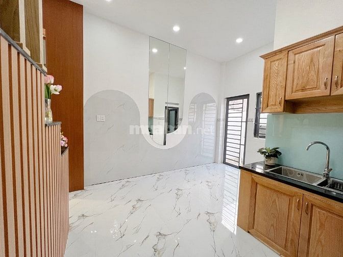 Bán Nhà SHR (Hỗ Trợ Bank 80%) Cách Chợ Bình Thành 300m, DT 4x15m, 2Lầu