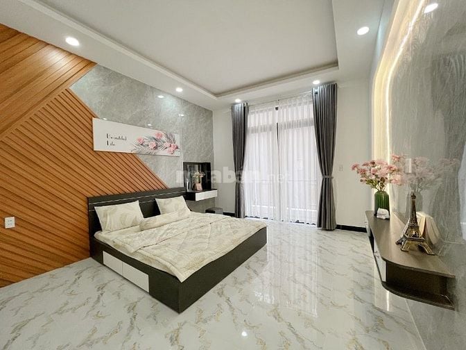 Bán Nhà SHR (Hỗ Trợ Bank 80%) Cách Chợ Bình Thành 300m, DT 4x15m, 2Lầu