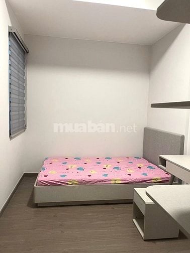 chung cư Saigon Airport, Tân Bình: 95m2,2p ngủ,nội thất, 18tr/th