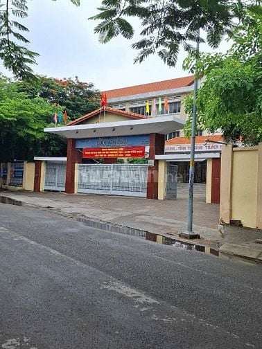 Bán biệt thư 2 mặt tiền ven sông Sài Gòn p13 Bình Thạnh giá 34 tỷ