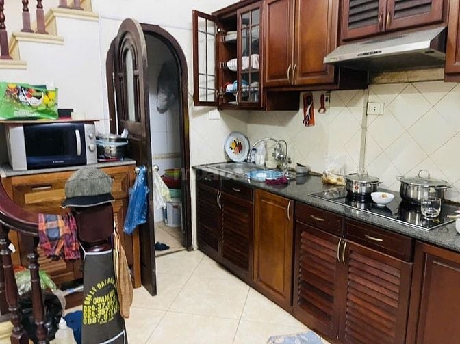 Nhà 5,5T P/Lô Víp Xã Đàn sát Mp ngõ 5m dt 48m mt 6,84m oto đỗ cửa