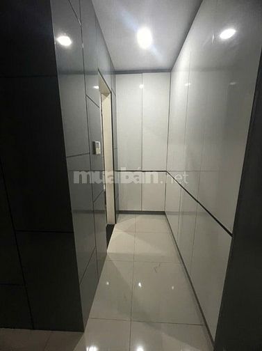 Nhà mới  HXH Nguyễn Tri Phương,P.8,Q.5. DT 4X20 , 5 tầng .Giá 24.9 tỷ