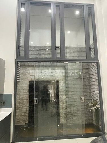 Nhà mới  HXH Nguyễn Tri Phương,P.8,Q.5. DT 4X20 , 5 tầng .Giá 24.9 tỷ