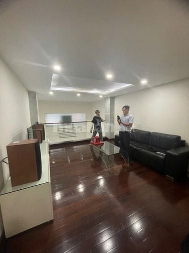 Nhà mới  HXH Nguyễn Tri Phương,P.8,Q.5. DT 4X20 , 5 tầng .Giá 24.9 tỷ