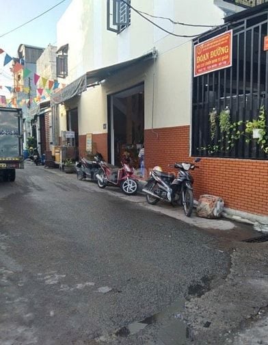 Bán Nhà Mặt Tiền Kinh Doanh Tại Thành Phố Dĩ An