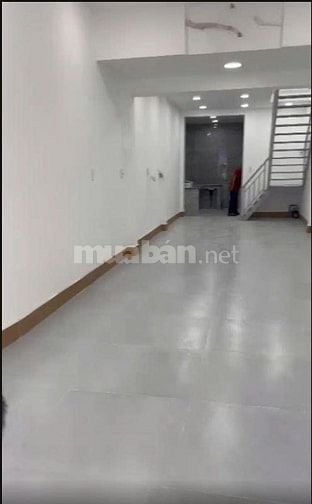 Cho thuê nhà nguyên căn 100m2 mặt tiền đường Phạm Thế Hiển, P4, Q8