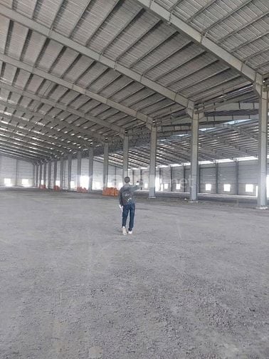 Cho thuê kho xưởng mới xây gần cảng Đức Hòa – Long An, DT : 10.000m2
