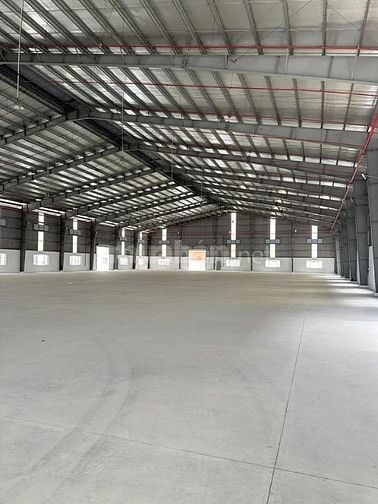 Cho thuê kho xưởng mới xây gần cảng Đức Hòa – Long An, DT : 10.000m2