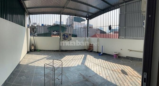 Bán nhà Hồ Tùng Mậu, 35m2 x 5 tầng, dân xây, chủ tặng lại nội thất