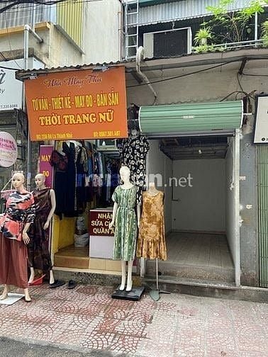Cho thuê cửa hàng mới đẹp tại 236 Đê La Thành nhỏ, quận Đống Đa