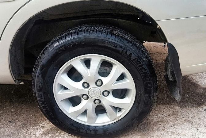 Bán rẻ TOYOTA INNOVA G XỊN 2009 xe GD không KD TAXI độ full options 