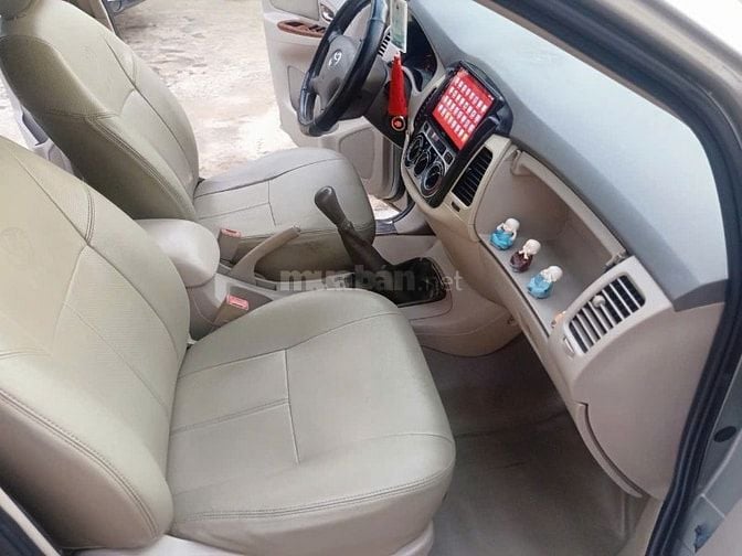 Bán rẻ TOYOTA INNOVA G XỊN 2009 xe GD không KD TAXI độ full options 