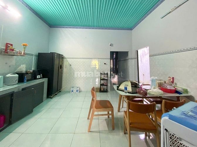 Cần bán gấp nhà cấp 4 ở ngay đường Nguyễn Thị Lắng 100m2 SHR giá 780tr
