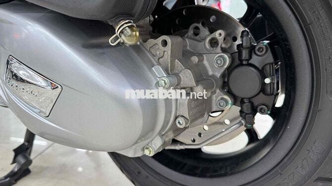 Vespa GTS Super Sport 150 Đen Sần 2025