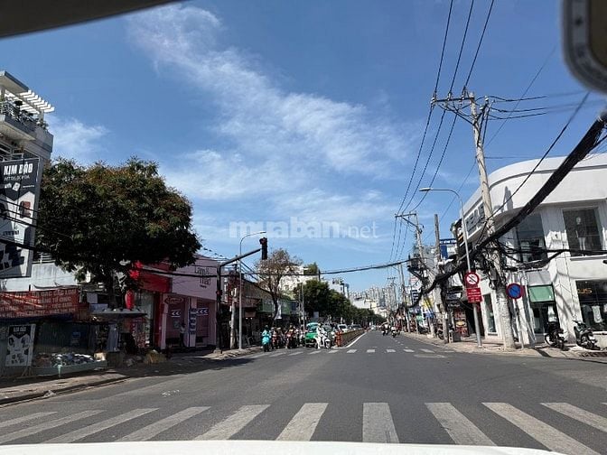 Bán nhà mặt tiền nguyễn thị thập 