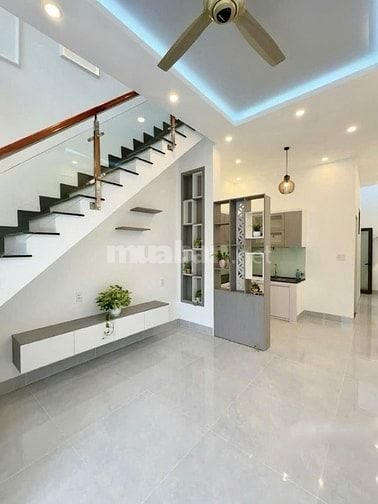 BÁN NHÀ 1 TRỆT 1 LẦU 4 PHÒNG NGỦ NGAY CHỢ THÁI HÒA GIÁ 1,7 TỶ
