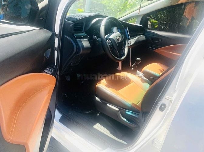 CHÍNH CHỦ BÁN XE TOYOTA INNOVA MÀU TRẮNG 