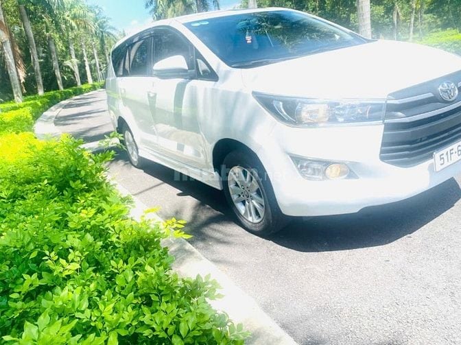 CHÍNH CHỦ BÁN XE TOYOTA INNOVA MÀU TRẮNG 