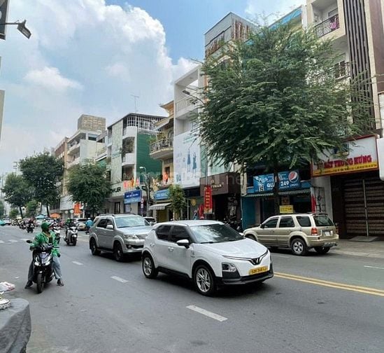 CHÍNH CHỦ CẦN BÁN MẶT TIỀN VÕ VĂNTẦN,P.5, Q3-8x22M,160M2, GIÁ 99 Tỉ!