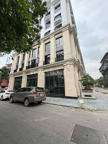 Bán SHOPHOUSE Xây Thô Mặt Phố Chùa Láng . DT 120 m2 , Xây  6,5 Tầng 