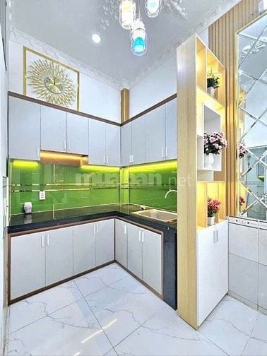 NHÀ TRẦN QUANG DIỆU, Q3🔥giá chỉ 1,980 Tỷ/49M2 hot nhất khu vực SHR🔥
