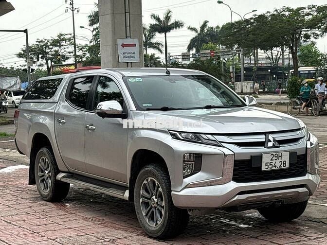 Bán Mitsubishi Triton 2021 Mivec Premium màu bạc