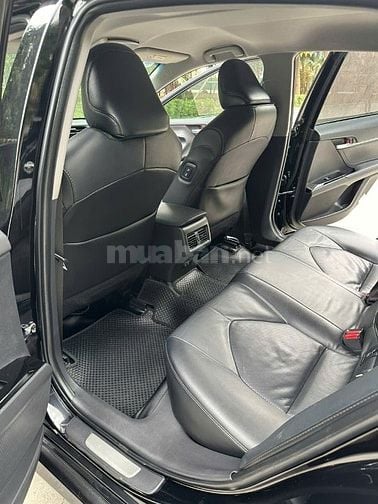 Bán camry 2020-2.0G giá 7xx xe zin