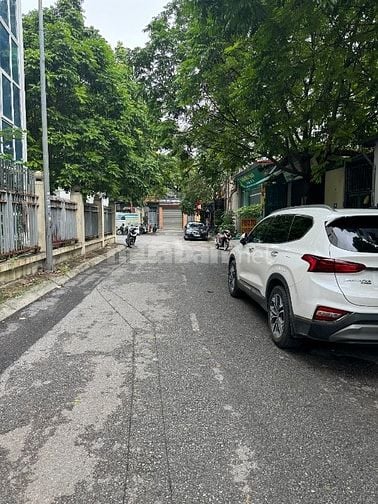 Cực hiếm siêu VIP mặt phố Trường Lâm,Long Biên 8 tầng*100m2 giá 10 tỷ