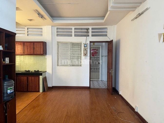 Cho thuê căn hộ chung cư 2PN, 1WC,tại Lê Văn Duyệt,P3, Q. Bình Thạnh, 