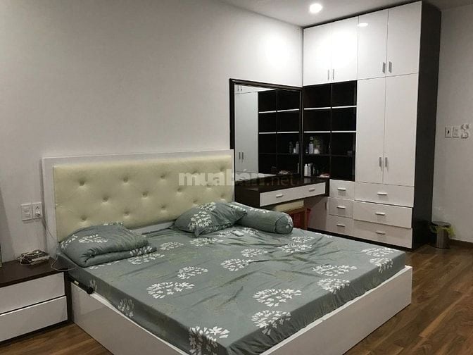 Bán nhà biệt thự Quận 2 đường Nguyễn Duy Trinh KDC 10 mẫu (165m) 24 tỷ