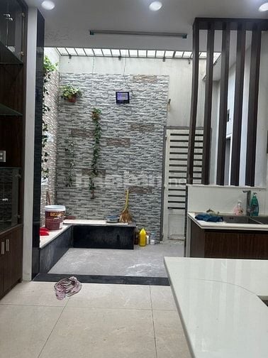 Bán nhà 28 tỷ, 5m x 20m,4 tấm,mặt tiền đường số 17A,P.bình trị đông.B