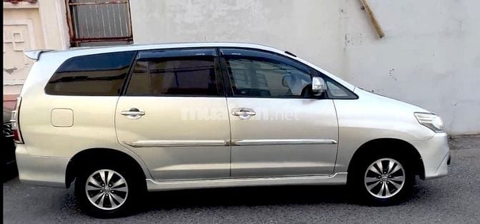 Bán rẻ TOYOTA INNOVA AT SX 2016 biển VIP 9 NÚTZIN A-Z rất đẹp như mới 