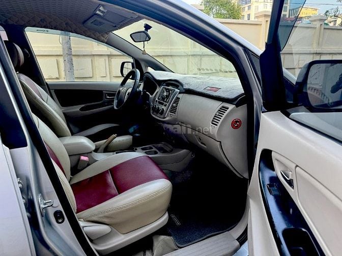 Bán rẻ TOYOTA INNOVA AT SX 2016 biển VIP 9 NÚTZIN A-Z rất đẹp như mới 