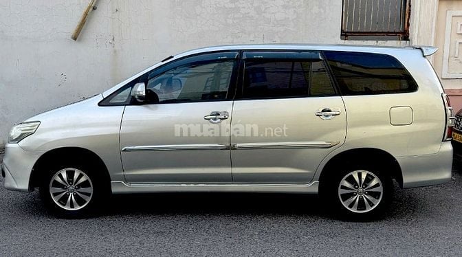 Bán rẻ TOYOTA INNOVA AT SX 2016 biển VIP 9 NÚTZIN A-Z rất đẹp như mới 