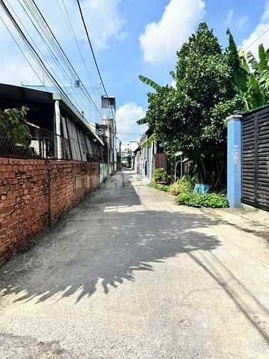 NHÀ GIÁ TÔT- TT HÓC MÔN- 4,4 TỶ- 4X21- 2 TẦNG- HẺM XE HƠI- HÓC MÔN
