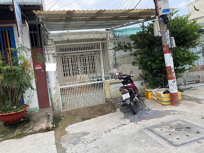 Cho thuê nhà mặt tiền Trần Thị Cờ, P.Thới An, Q.12 giá 13tr