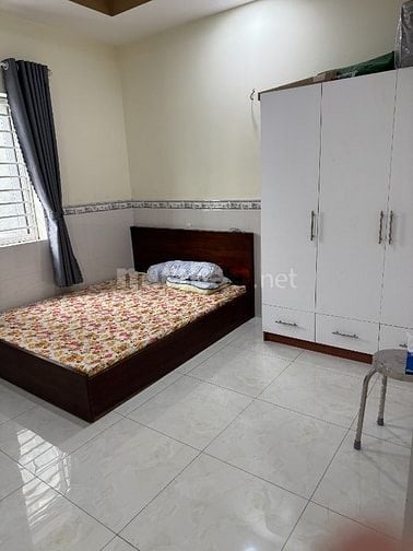 Bán nhà mặt tiền Phạm Văn Bạch