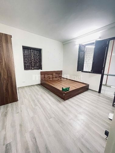 Cho thuê Phòng  ngõ 150 Trần Đại Nghĩa Dt 14-15-35m2 vskk 3 tr/1 th,