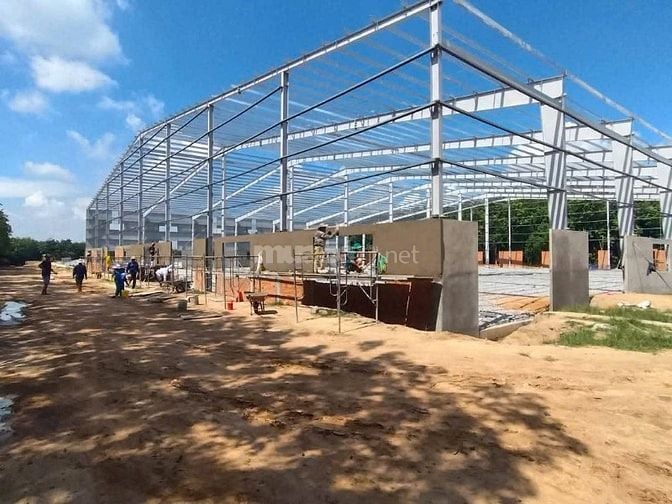 Cho thuê kho xưởng Long An , Bến Lức , 13.000m2 , Giá chỉ 2.7 USD/m² 