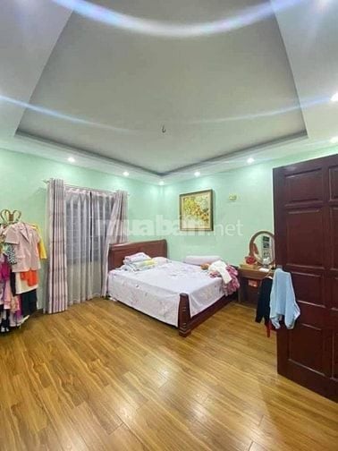 LÔ GÓC NGÕ THÔNG ĐÀO TẤN BA ĐÌNH NHÀ DÂN XÂY 35M ' 5T , NHỈNH 9 TỶ