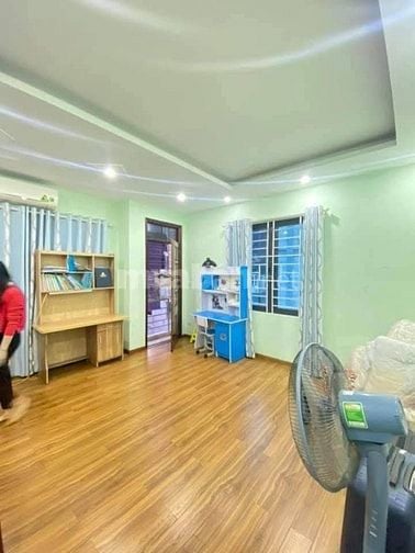 LÔ GÓC NGÕ THÔNG ĐÀO TẤN BA ĐÌNH NHÀ DÂN XÂY 35M ' 5T , NHỈNH 9 TỶ